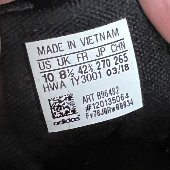 Like new Adidas cloud foam size 10 - Picture 4 of 5